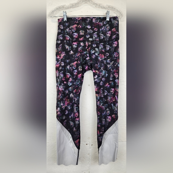Lululemon Wunder Under Crop High-Rise  Scallop‎ Floral SEE MEASUREMENTS - Picture 1 of 3
